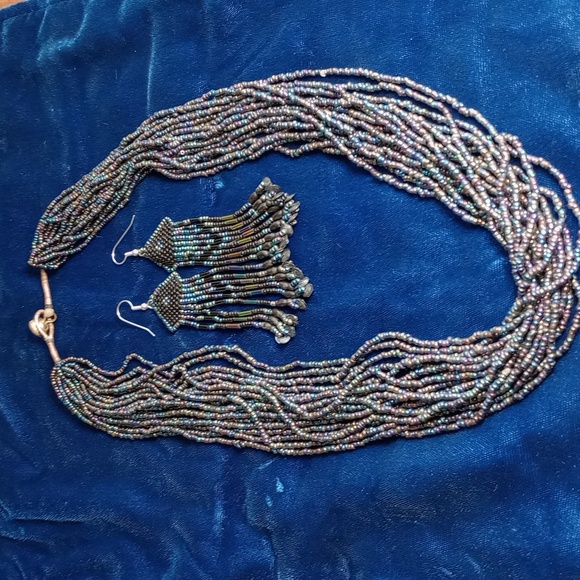 Multi-strand Iridescent Seed Bead Necklace And Matching Fringe Earrings - Picture 16 of 17